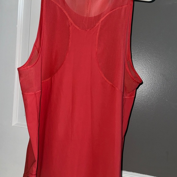 Lululemon Sculpt Tank II
Vermillion size 12 - Picture 7 of 9
